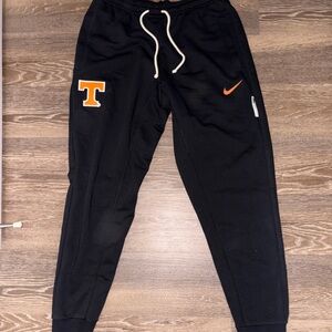 Tennessee Nike Black Joggers with Orange Details and Zipper Pockets
